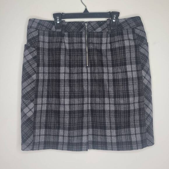 Eddie Bauer grey black plaid wool blend skirt with pockets - 10 - Picture 3 of 4